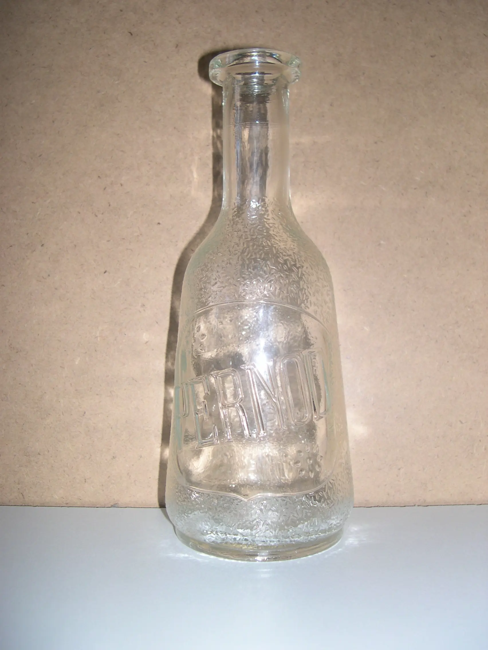 Pernod J – 24 cm